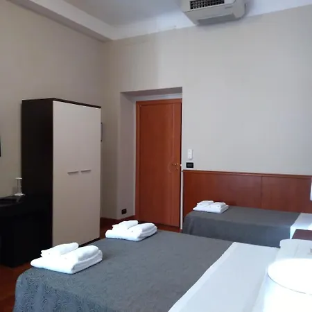 Twenty Nine Hotel 2*