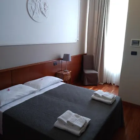 Twenty Nine Hotel 2*